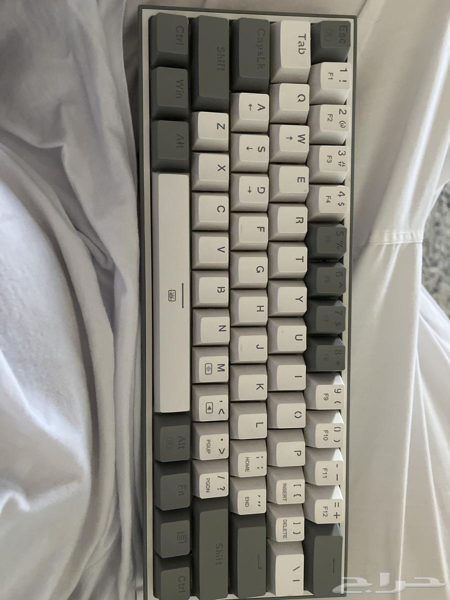 كيبورد اخو الجديد بس ما معه سلك اضمن لك اذا خرب ارجع فلوسك64398953299330110