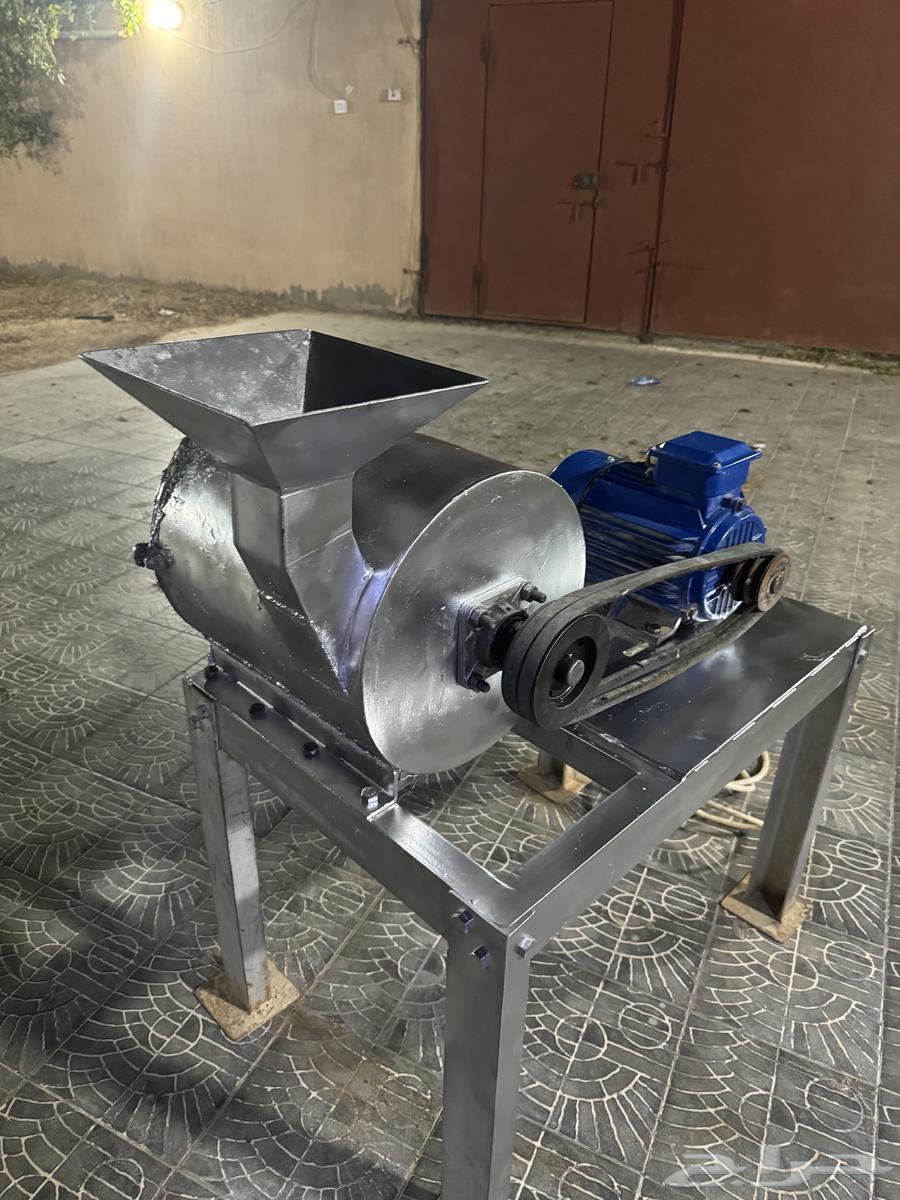 كسارة (طاحونه ) حجر تطحن بودره64539882331267112