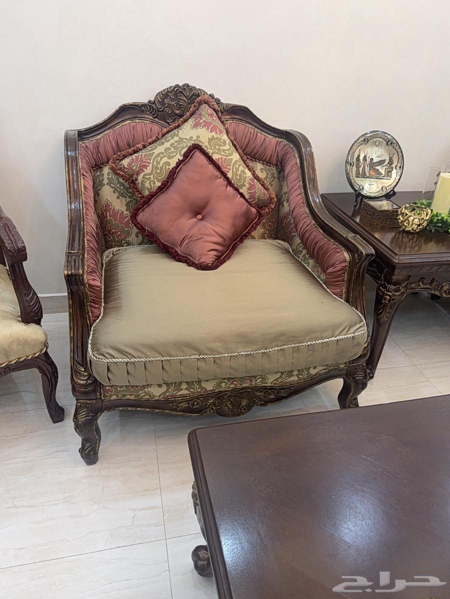 كنب نظيف جدا للبيع من المطلق الشراء 22000R للبيع اعلى سوم64399647946115111