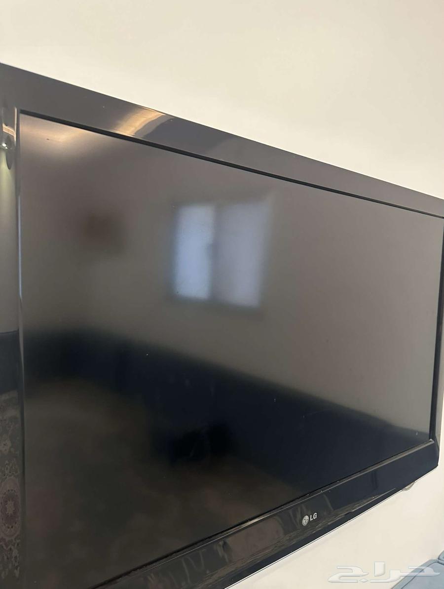 LG TV, very clean, no defects, without remote64396852675458111