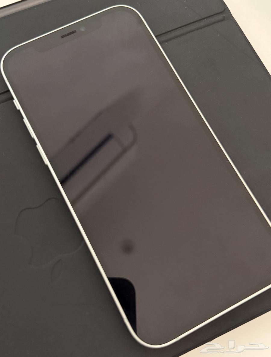 ايفون64397478561794112