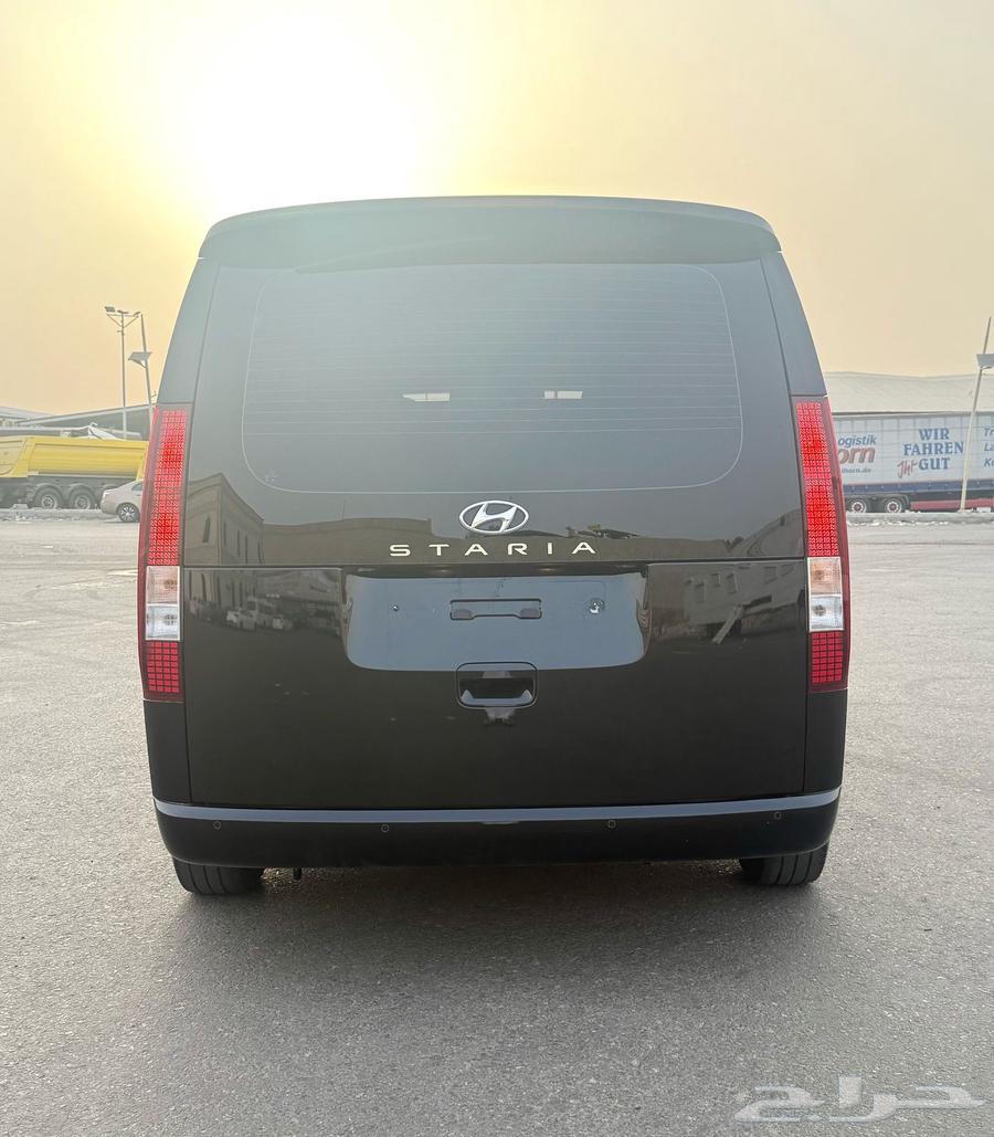 هونداي استاريا 2022 ديزل 12 راكب شبه جديد للبيع64550560043010114