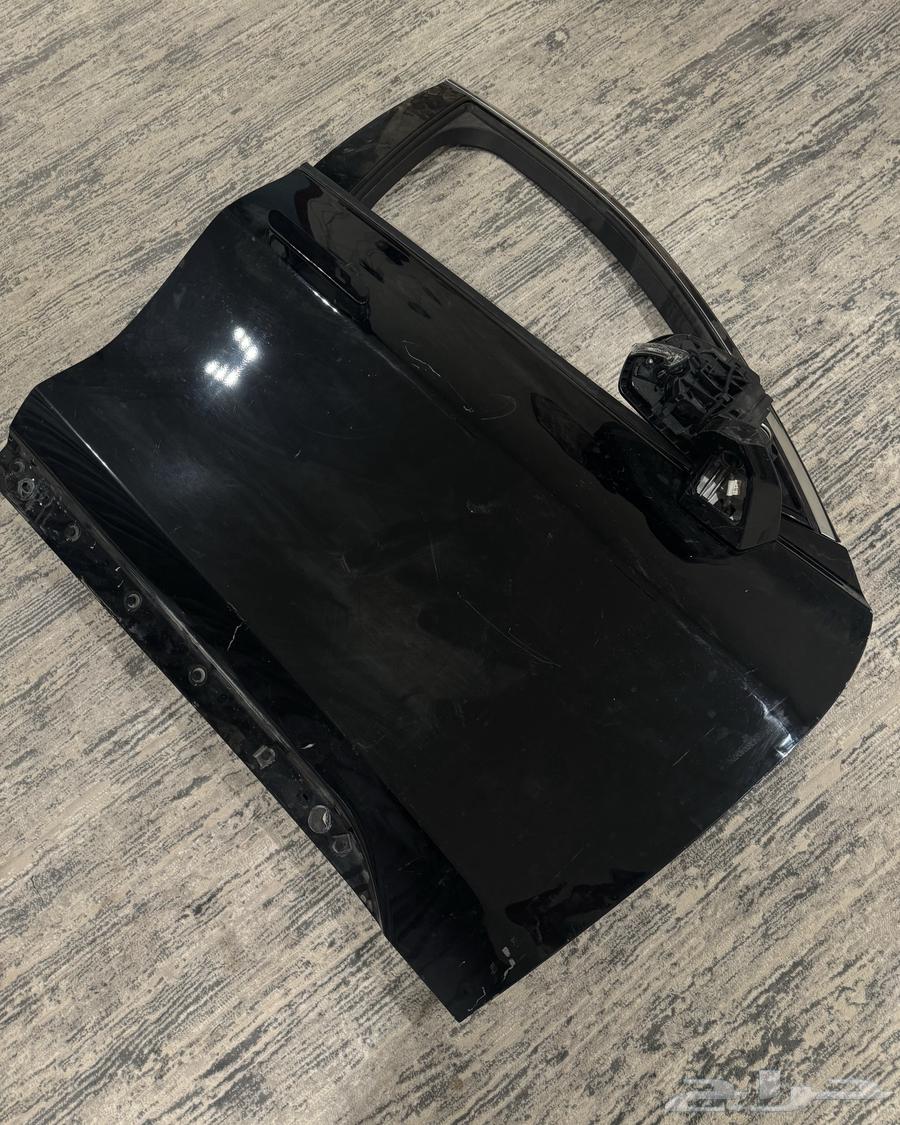 باب تورس 23 يمين مع الديكور كامل64545984074627111