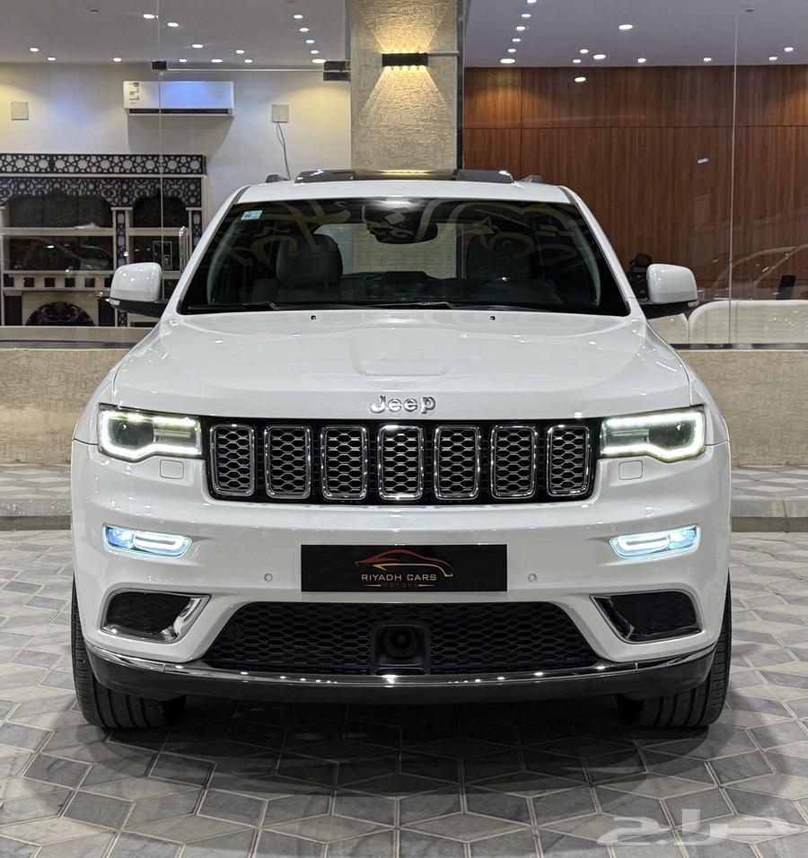 جيب شروكي 2017 ساميت (بحالة ممتازة)64542203852035112