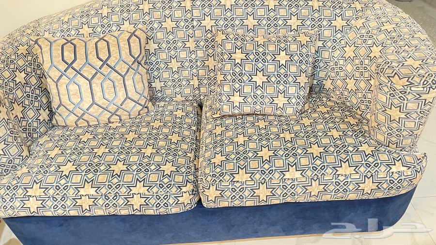 11-person sofa with 2 mattresses and a table, 5 pieces64398967013763114