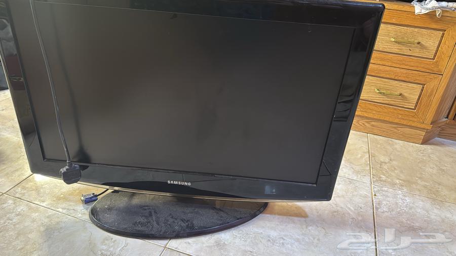 Computer screen number WhatsApp64403728492545110