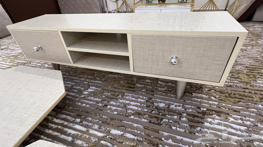 Tables64399661696386113