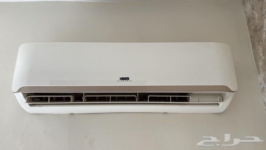 Clean air conditioners in excellent condition64398061332610112