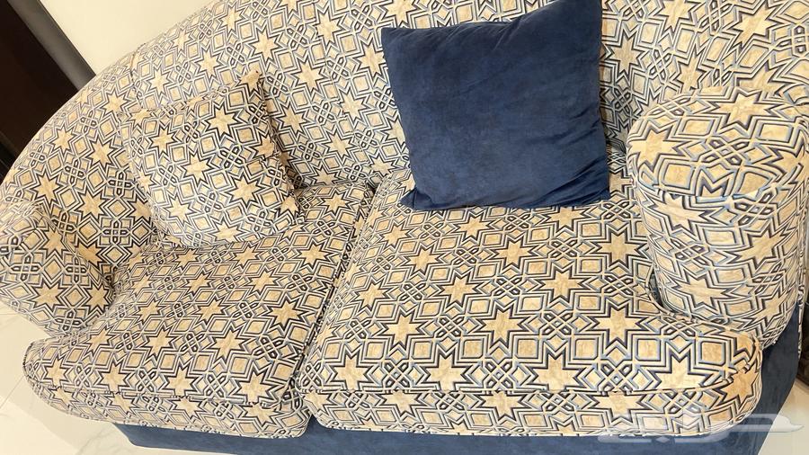 11-person sofa with 2 mattresses and a table, 5 pieces64398967013763112