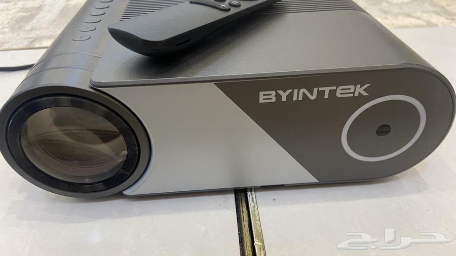 للبيع بروجكتر BYINTEK64400023234691111