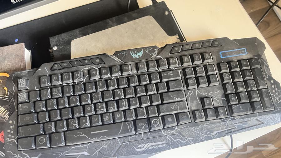 سوني وأيادي واشرطه وأغراض غيرها64397714006273114