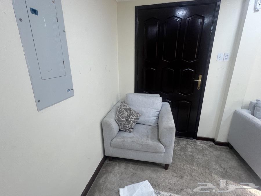 Used dining table, four chairs, and sofa64394193218691112