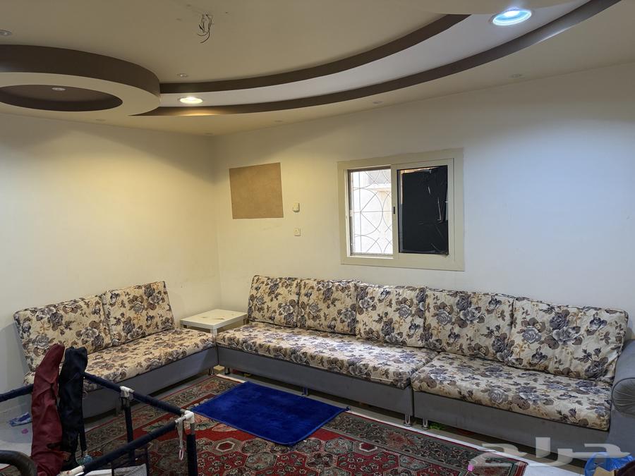 كنب ركنه للبيع خشب متين جدا63744407773697112