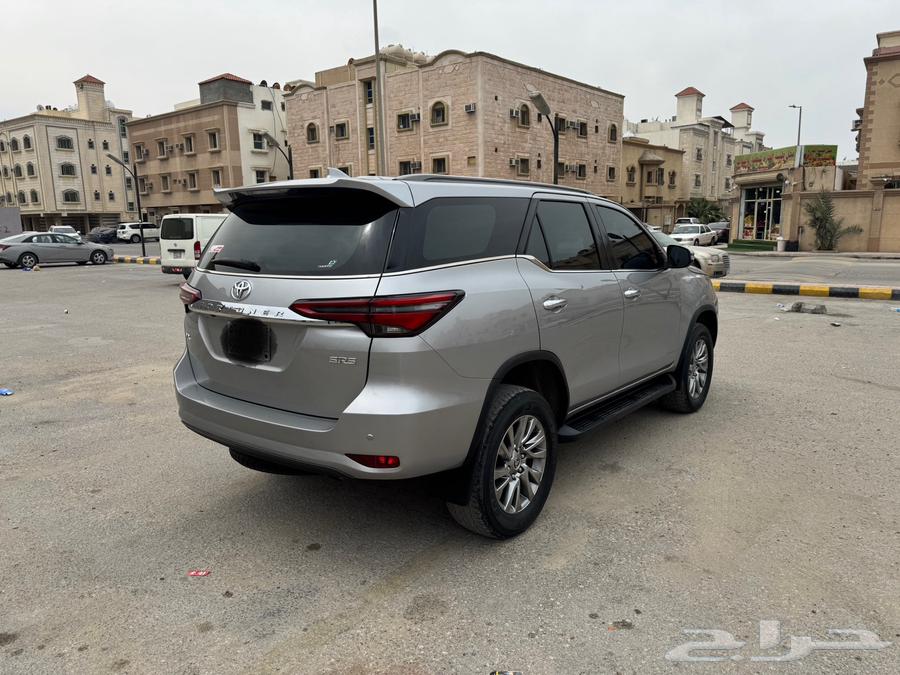 فورتشنر مديل 2022 فل كامل ديزل ممشى 9164543973555585112