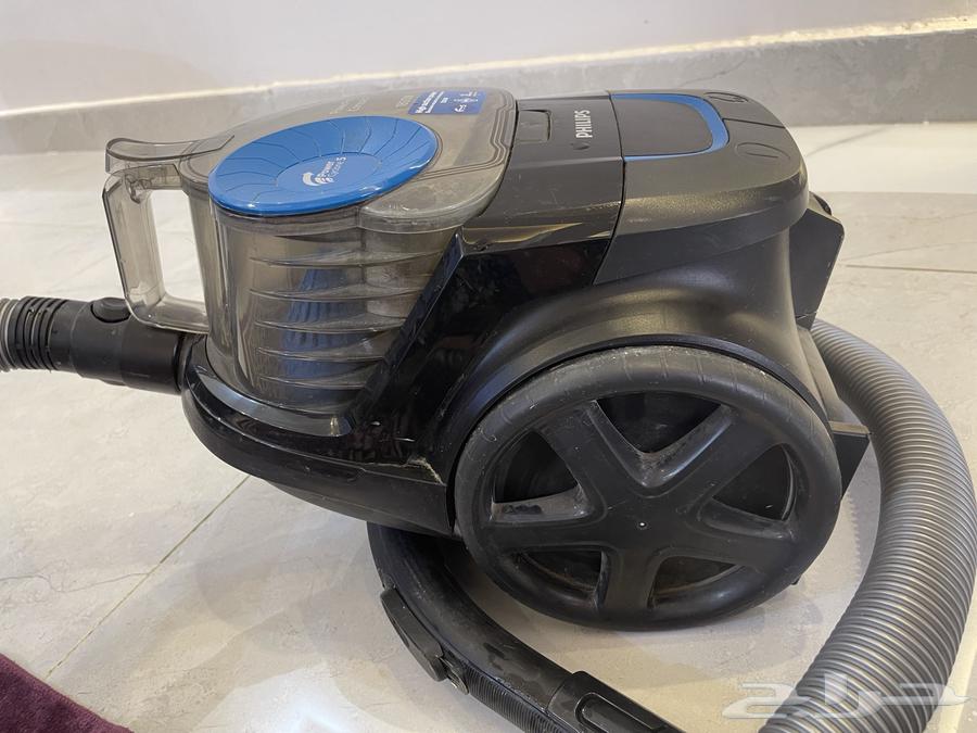 مكنسة الكهربائية64399759524354112