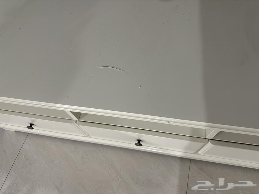 طاوله تلفزيون ايكيا64398841956225111