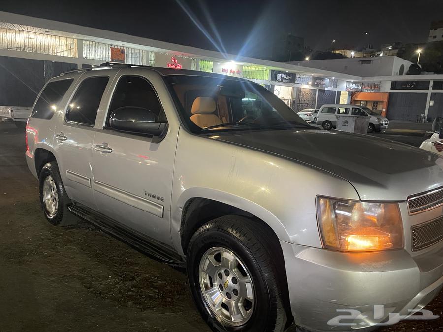 Tahoe 2011 model for sale without double64539287732225111