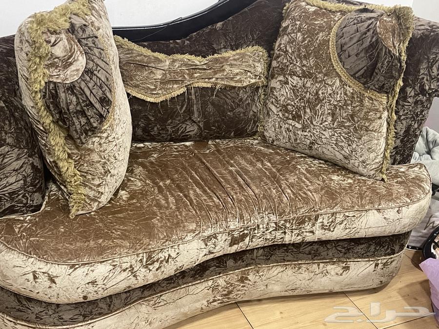 للبيع كنب بني عسلي64395088627458110