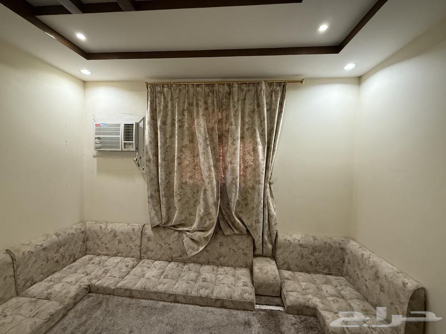 مجلس عربي نظيف للبيع64395545521923110