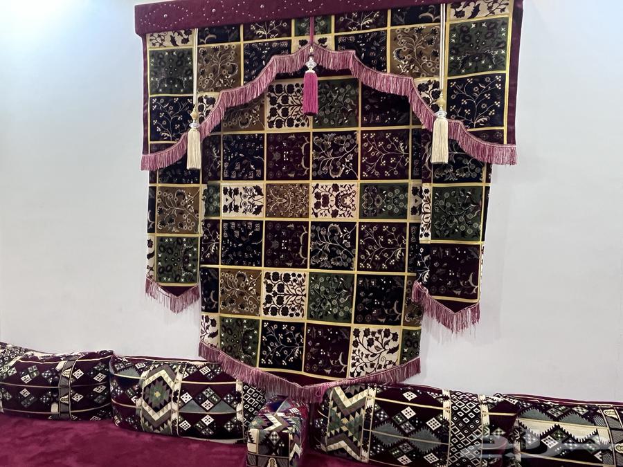 10 pillows and four cushions with the star64399508087555110