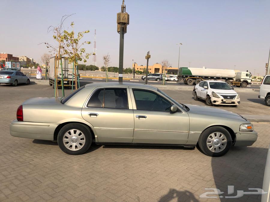 للبيع فورد ماركيز 2004 نظيف64544663698561111