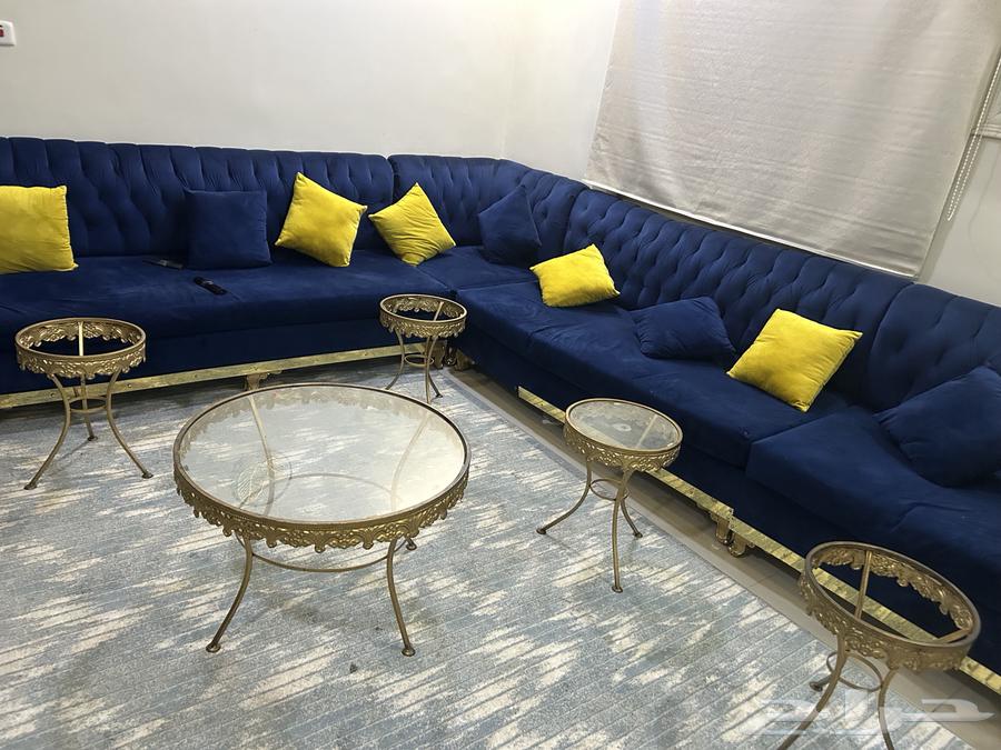 ركنة صالة معها خمس طاولات معدن السعر شامل التوصيل للمشتري64393252618625110