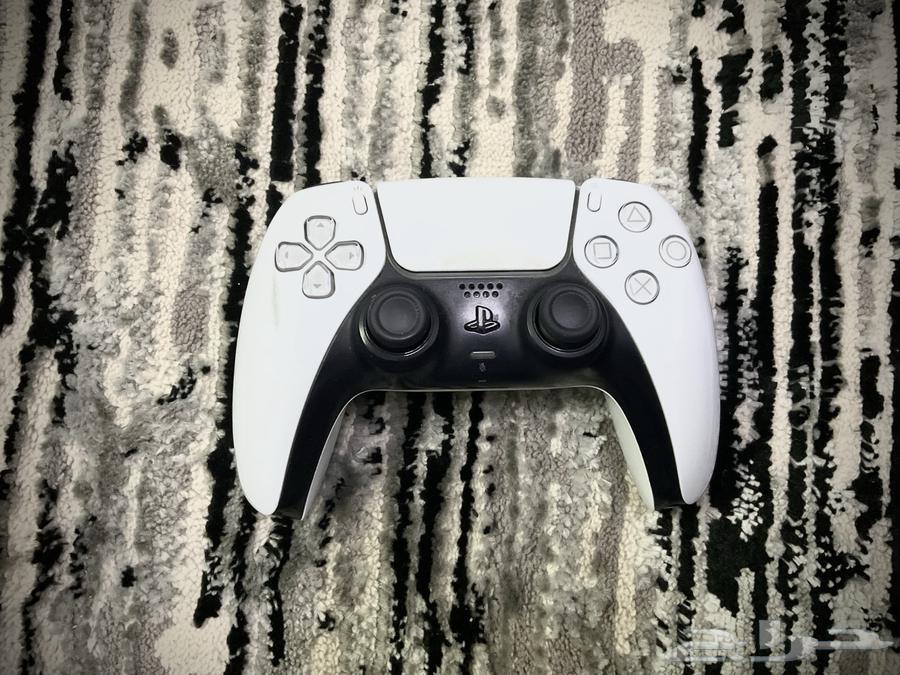 بلايستيشن 5 في حالة جيدة جدًا مع وحدة تحكم واحدة64393376253186113