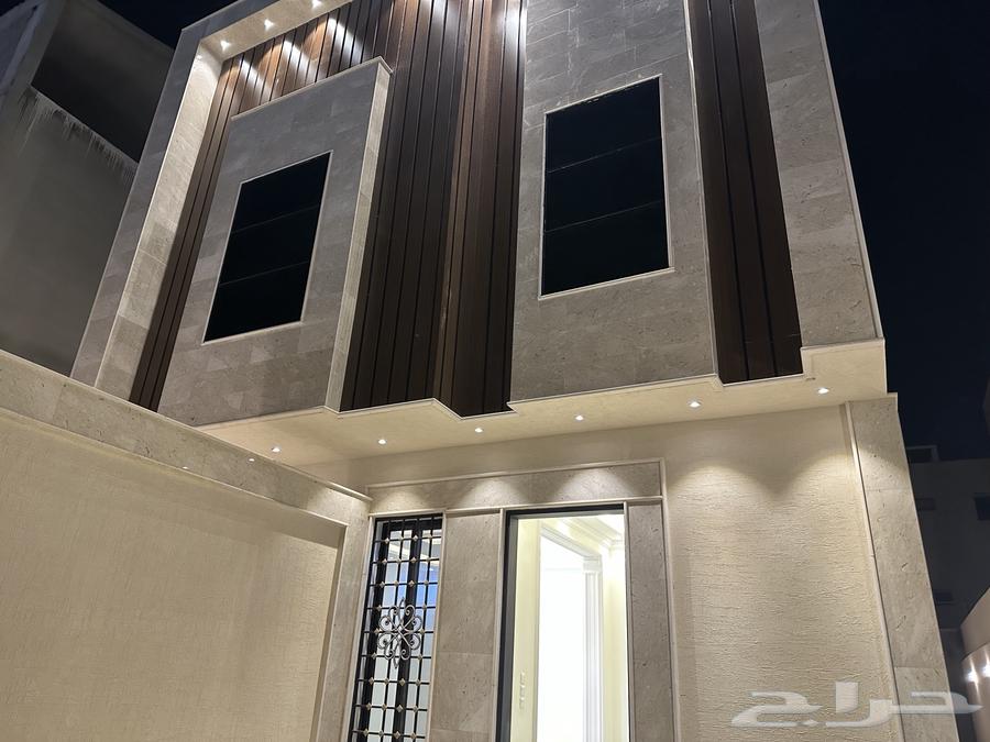 Ground floor for sale, 360 sqm, private construction, all guarantees available63614091315715111
