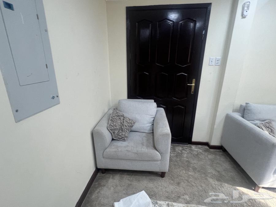 Used dining table, four chairs, and sofa64394193218691111