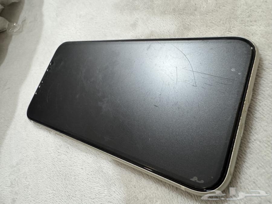 جوال ايفون 11 ذاكرة 128 نظيف جدا64399995604867112