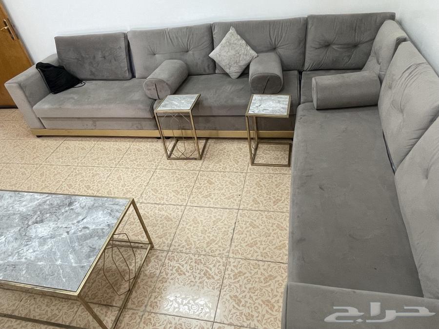 Sofa with table and 2 cushions with fabric for 1400 SAR64399591355777110