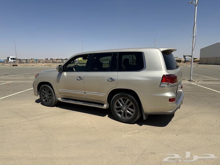 جيب لكزس موديل 201464543902369154113