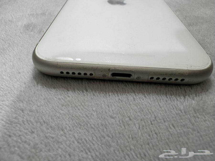 جوال ايفون 11 ذاكرة 128 نظيف جدا64399995604867113