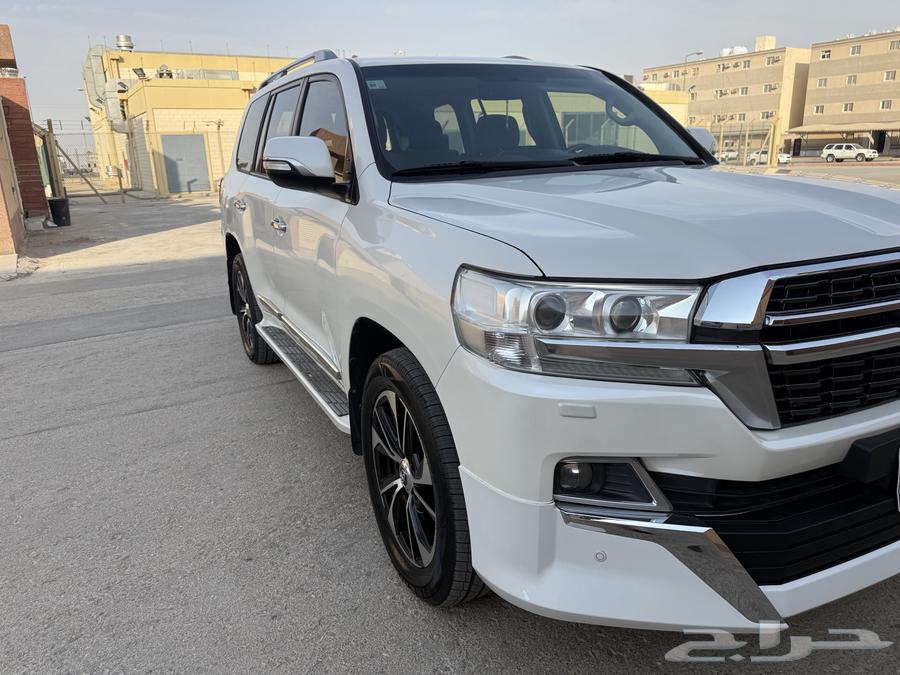 لاندكروزر GXR.3.سعودي فل كامل ( ماشي 160 الف )64544663678594114
