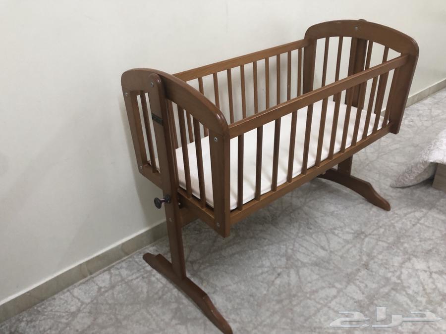 سرير اطفال للبيع64399508079617110