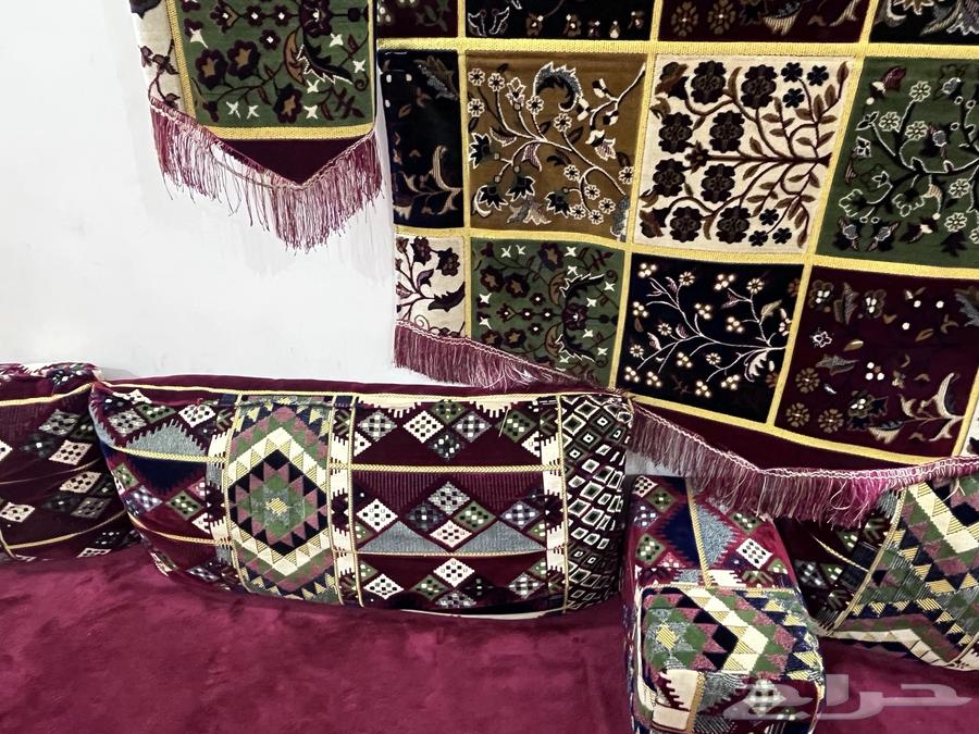 10 pillows and four cushions with the star64399508087555111