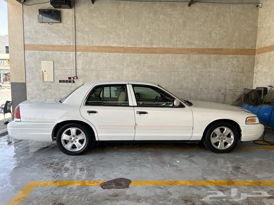 فورد كراون فكتوريا64543860342403110