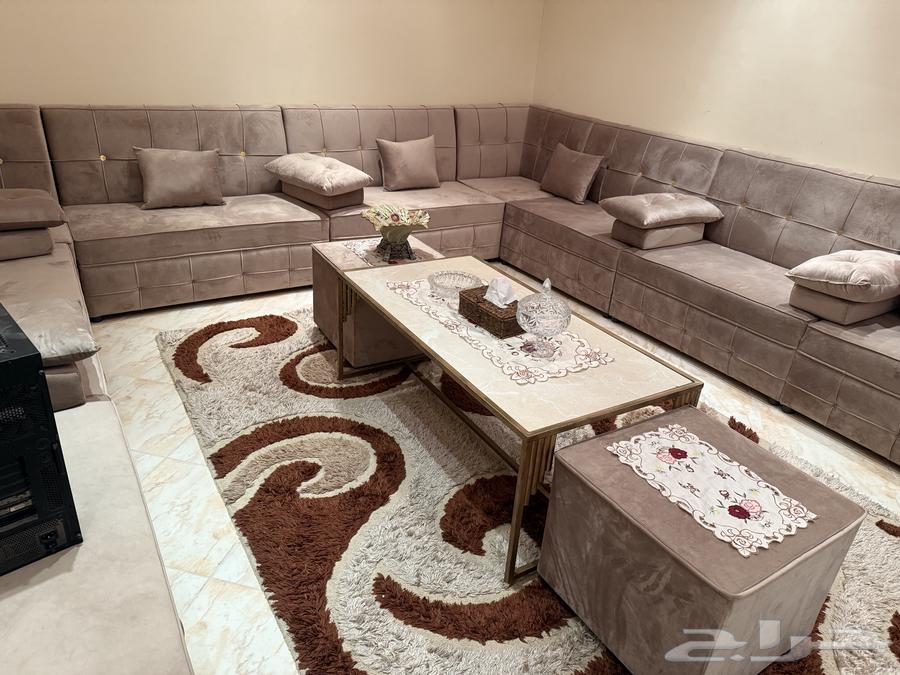 4x5 size sofa, semi-new, excellent fabric and color64376885035650114