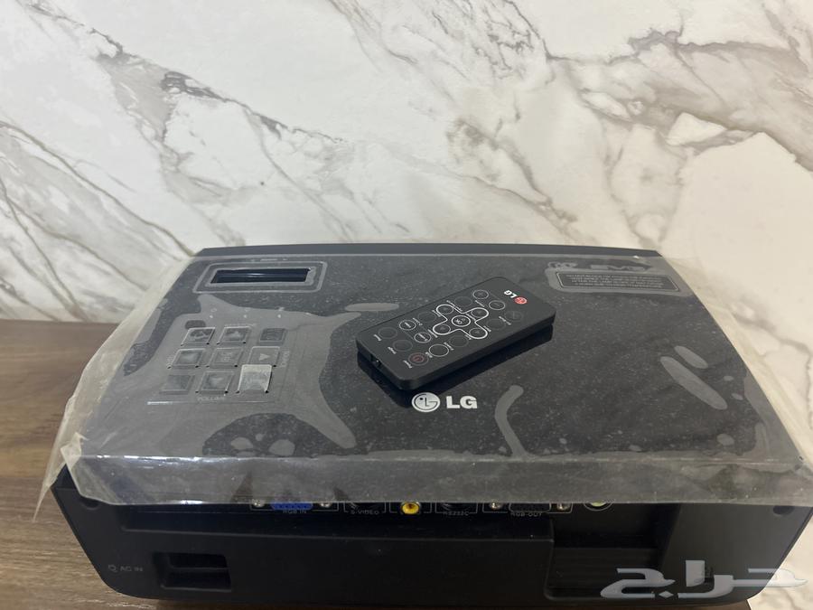 للبيع بروجكتر LG جديد63619356480514113