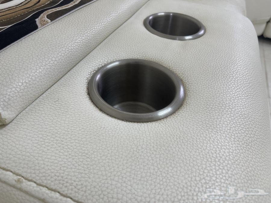 اثاث منزلي فاخر مستعمل نظيف للبيع64399995579650113