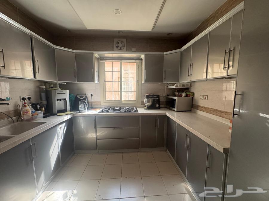 مطبخ مستعمل نظيف جدا للبيع64400079049987110