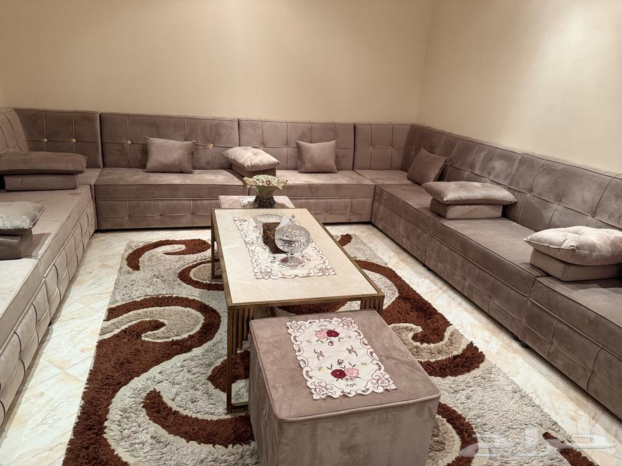 4x5 size sofa, semi-new, excellent fabric and color64376885035650113