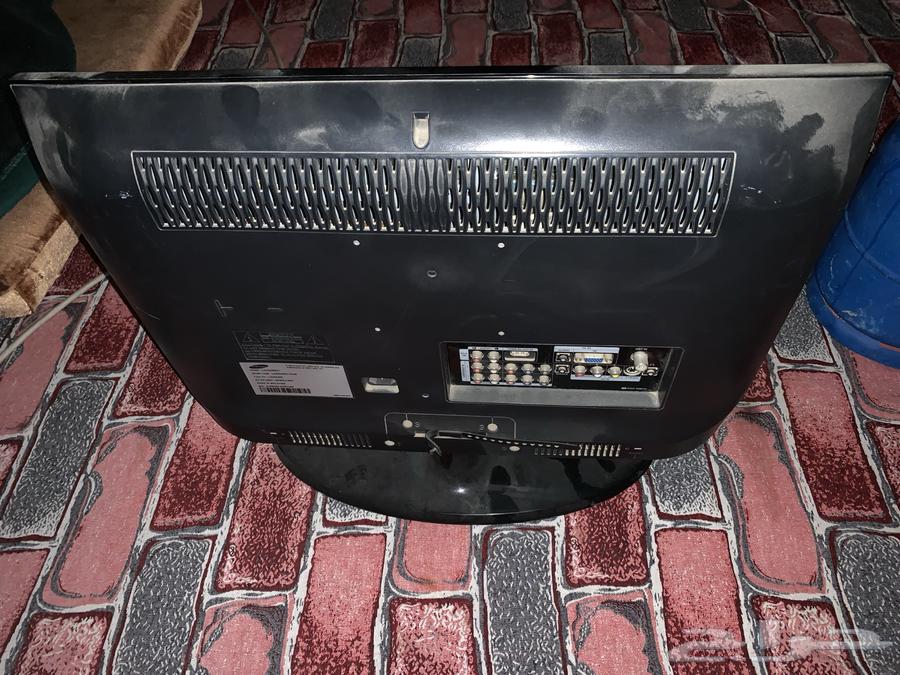 تلفزيون للبيع نظيف وممتازة سعره 300 ريال64397047510529111