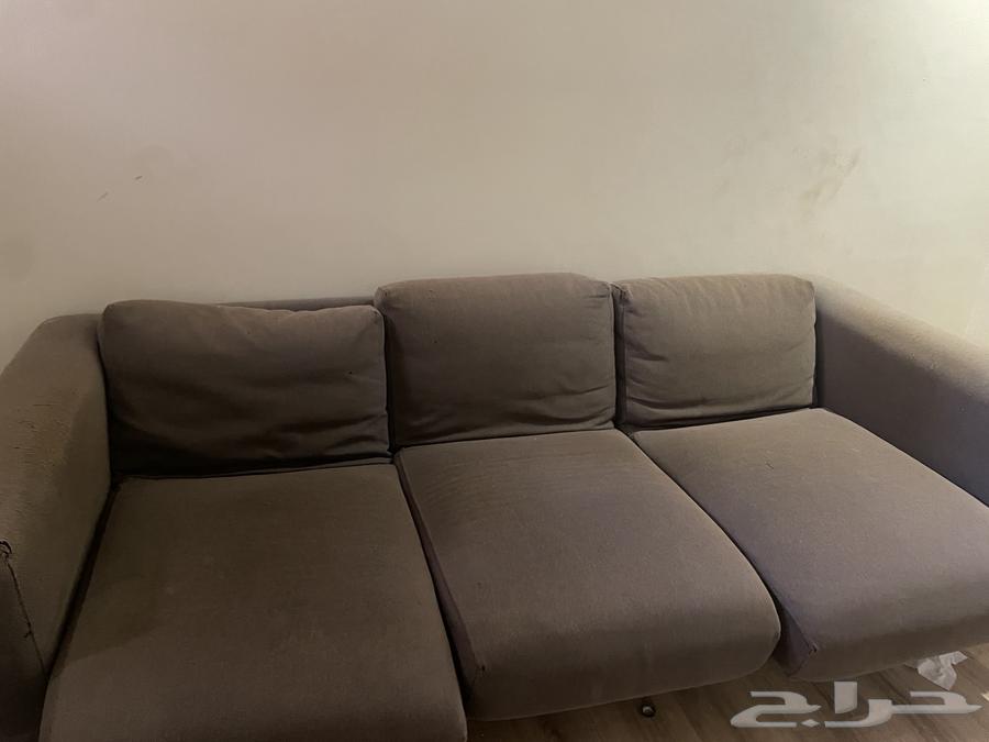 كنب وطاوله للبيع64400327734787111