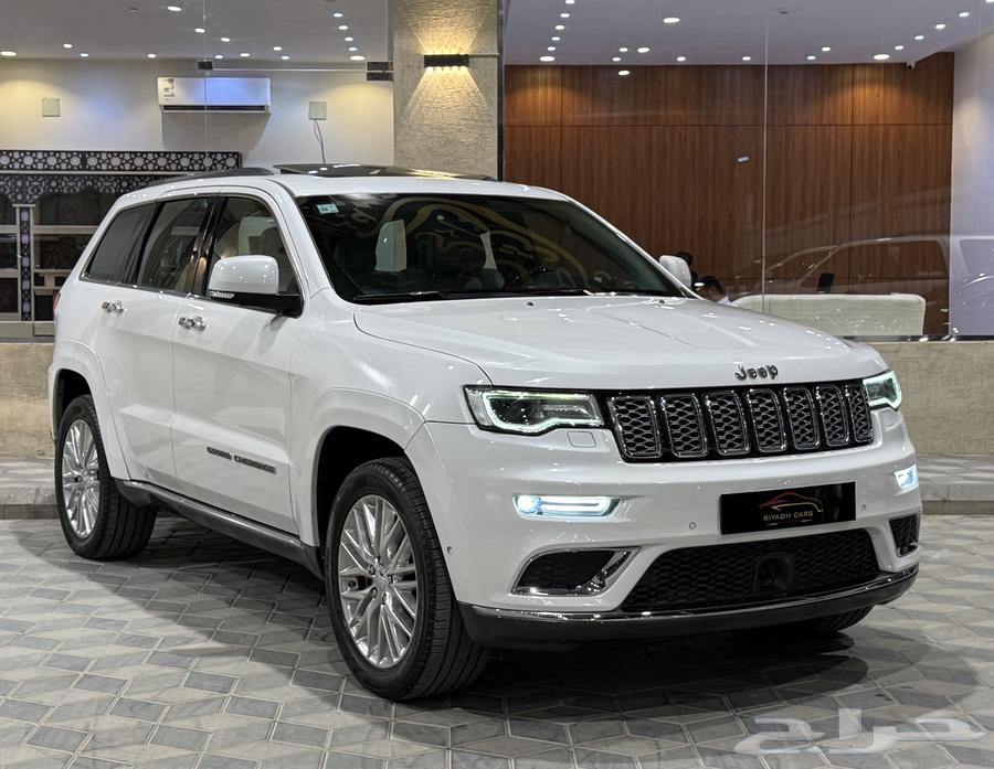 جيب شروكي 2017 ساميت (بحالة ممتازة)64542203852035111