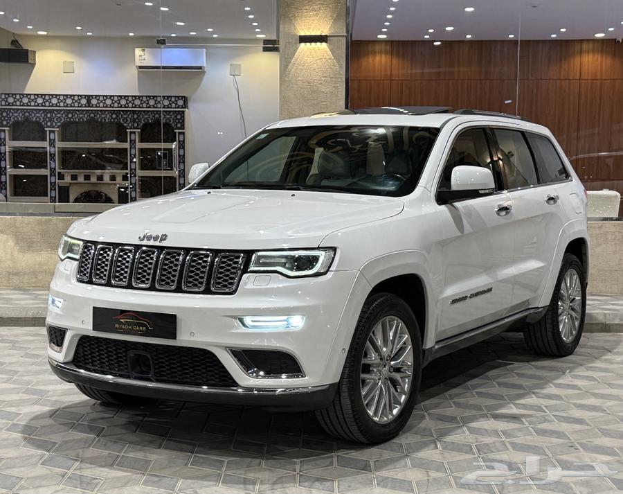 جيب شروكي 2017 ساميت (بحالة ممتازة)64542203852035110