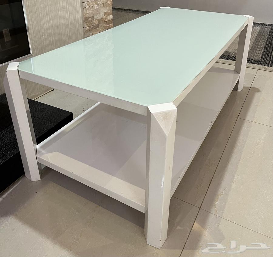 طاولة للبيع بسعر زهيد64243170129793111