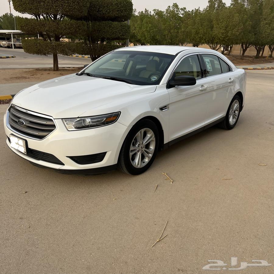 2019 Ford Taurus, very clean63618149873665114