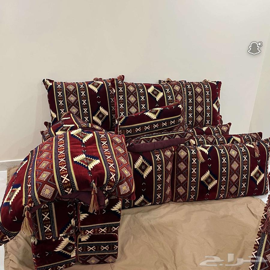 مساند جلسه مشب ضغط عالي مع ستاره وطاوله خدمه64397144589315110