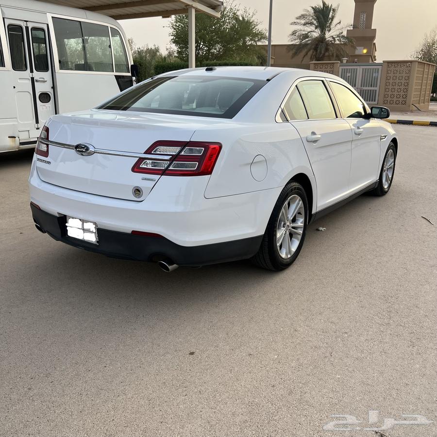 2019 Ford Taurus, very clean63618149873665112